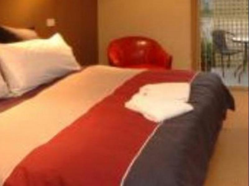 Motel Strahan Eksteriør bilde